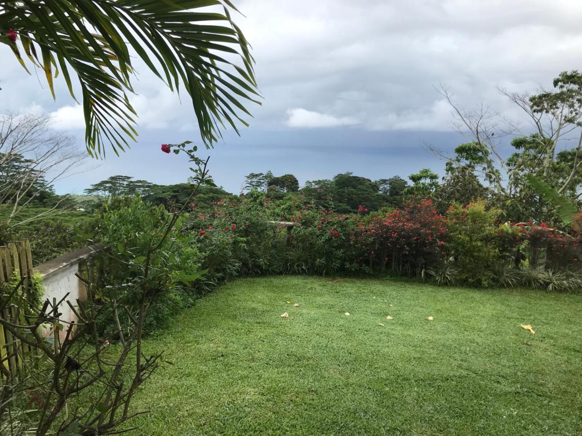 فيلا Tropical Garden Self Catering فيكتوريا المظهر الخارجي الصورة