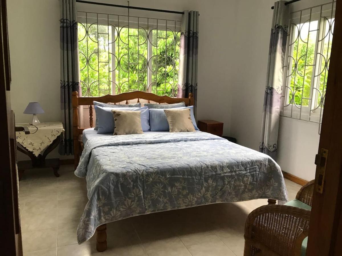 فيلا Tropical Garden Self Catering فيكتوريا المظهر الخارجي الصورة